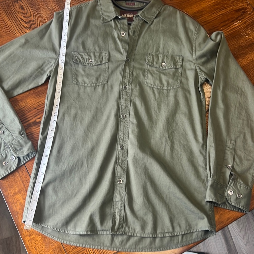 Alesbury, medium tall, cargo green